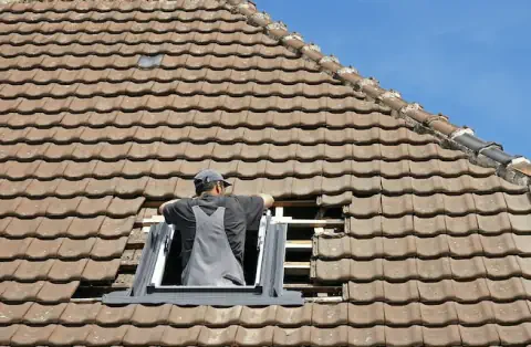 Pose de velux - Caussols